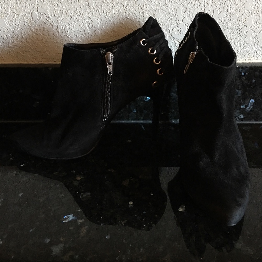 BCBG Heels (Authentic)